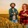 CCIR - Imagem de agricultores em sua propriedade, após emitir o Certificado de Cadastro de Imóvel Rural